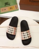 Burberry summer slippers