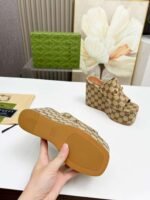 GUCCI new thick-soled slippers height 11cm - Image 4