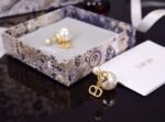 DIOR pearl earrings - Image 4
