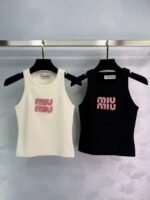 miumiu new style heavy diamond knitted vest - Image 9