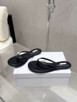 THE ROW 2025 Summer New Simple Flip-Flops - Image 9
