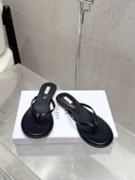 THE ROW 2025 Summer New Simple Flip-Flops - Image 8