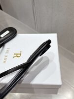 THE ROW 2025 Summer New Simple Flip-Flops - Image 4