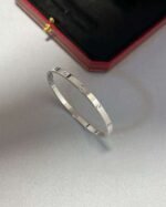 Cartier bracelet narrow version without diamonds high-end version 1:1 - Image 4