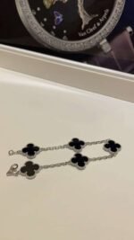 Van Cleef & Arpels Black Onyx Bracelet Premium Edition - Image 7