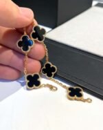 Van Cleef & Arpels Four-Leaf Clover Bracelet Premium Edition Rose Gold - Image 6
