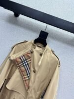 Burberry new stylish cape coat high quality version - Image 4