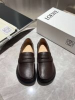 Loewe men’s casual leather shoes high-end version of cowhide material