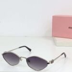 miumiu sunglasses Size: 56-17-140 - Image 5