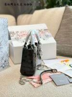 Dior handbag with crocodile leather texture - Image 3