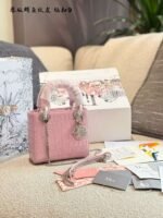 Dior handbag with crocodile leather texture - Image 10