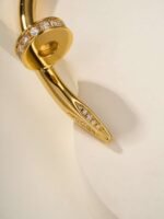 Cartier Nail Bracelet, chunky version with diamonds set at both ends, high-end version. - Image 4