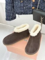 miumiu The new model of snow boots features a premium wool lining. - Image 8