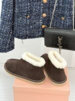 miumiu The new model of snow boots features a premium wool lining. - Image 6